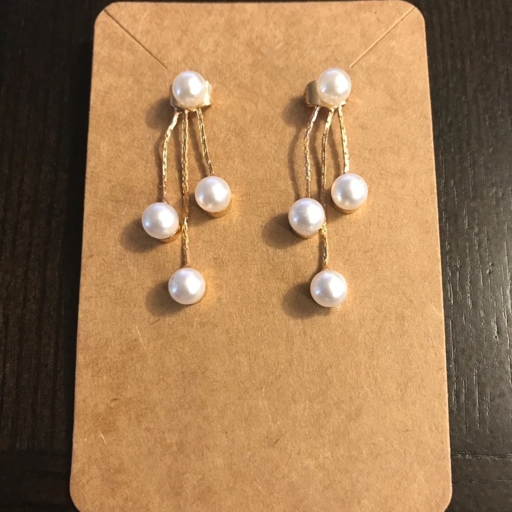 NWT Fashion Jewelry Earrings Gold Pearl Dangling